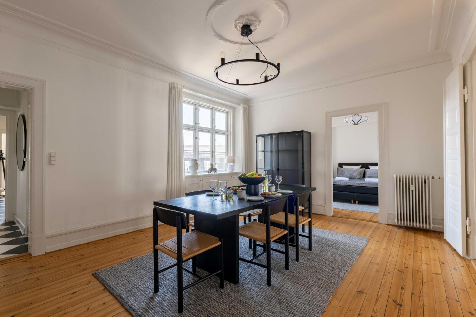 Apartamento Spacious 3 Bedroom In Peaceful Area *